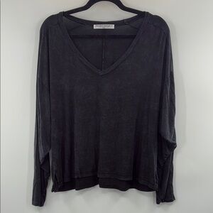 Project Social T Black Relaxed Ovesized Long Sleeve Top NWOT size: M